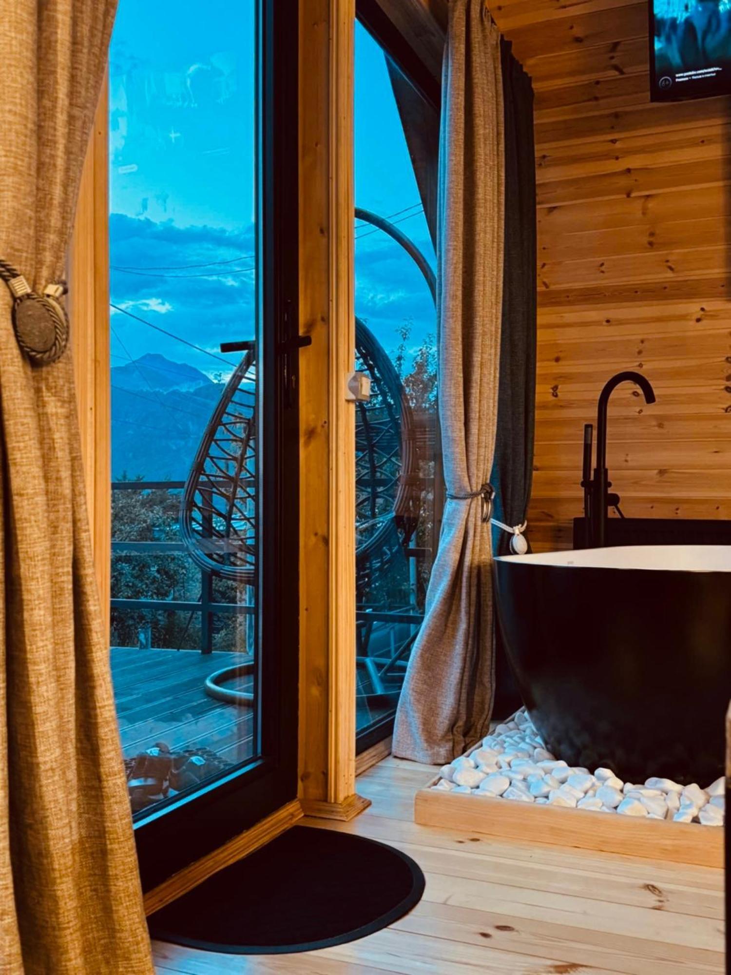 Edelweiss Cottage Kazbegi Eksteriør billede