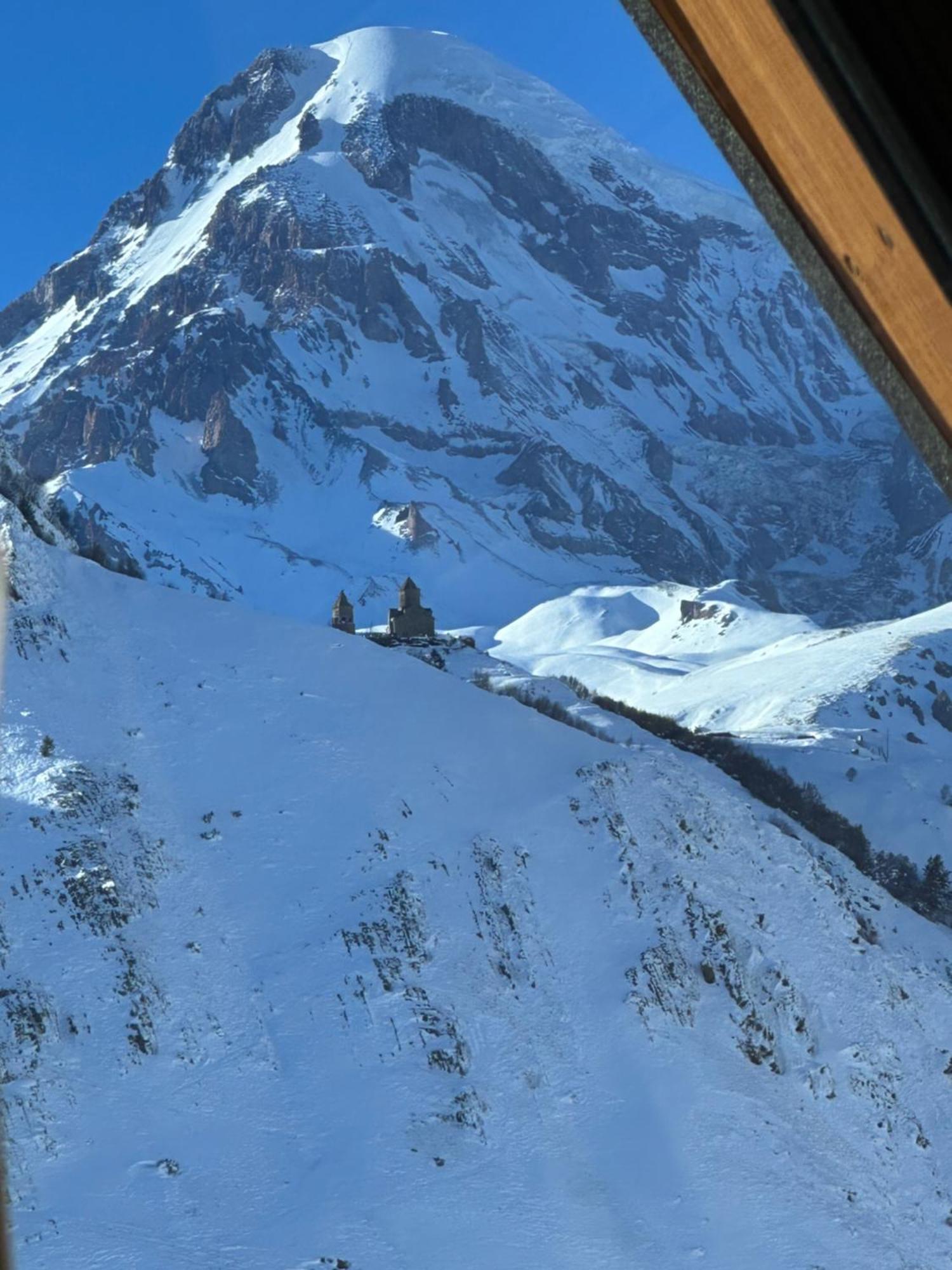 Edelweiss Cottage Kazbegi Eksteriør billede