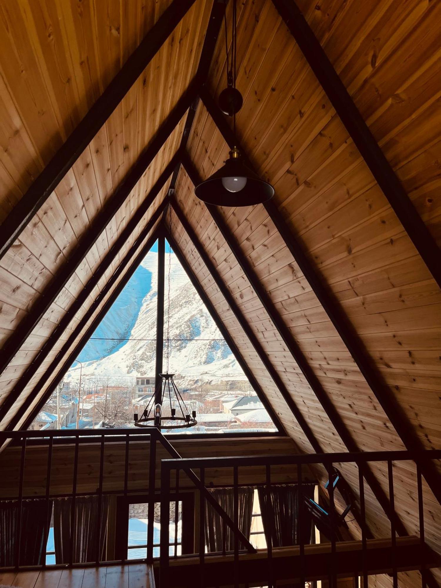 Edelweiss Cottage Kazbegi Eksteriør billede